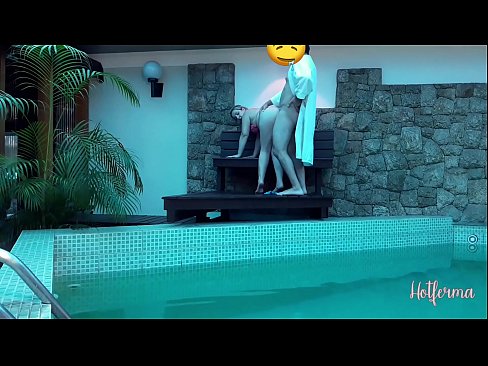 ❤️ Kāhea ʻo Boss i ke kaikamahine i ka loko wai, akā ʻaʻole hiki iā ia ke pale i ka wela ️ Super sex ma porn haw.vlad-massage-salon.ru ️❤